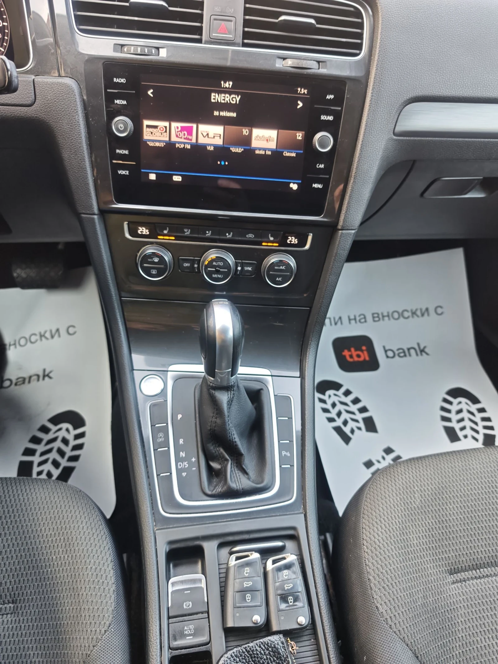 VW Golf FACELIFT!ДИГИТАЛ!ДИСТРОНИК, АВТОМАТ, ПОДГРЕВ, КЕЙЛ, снимка 10 - Автомобили и джипове - 53839723