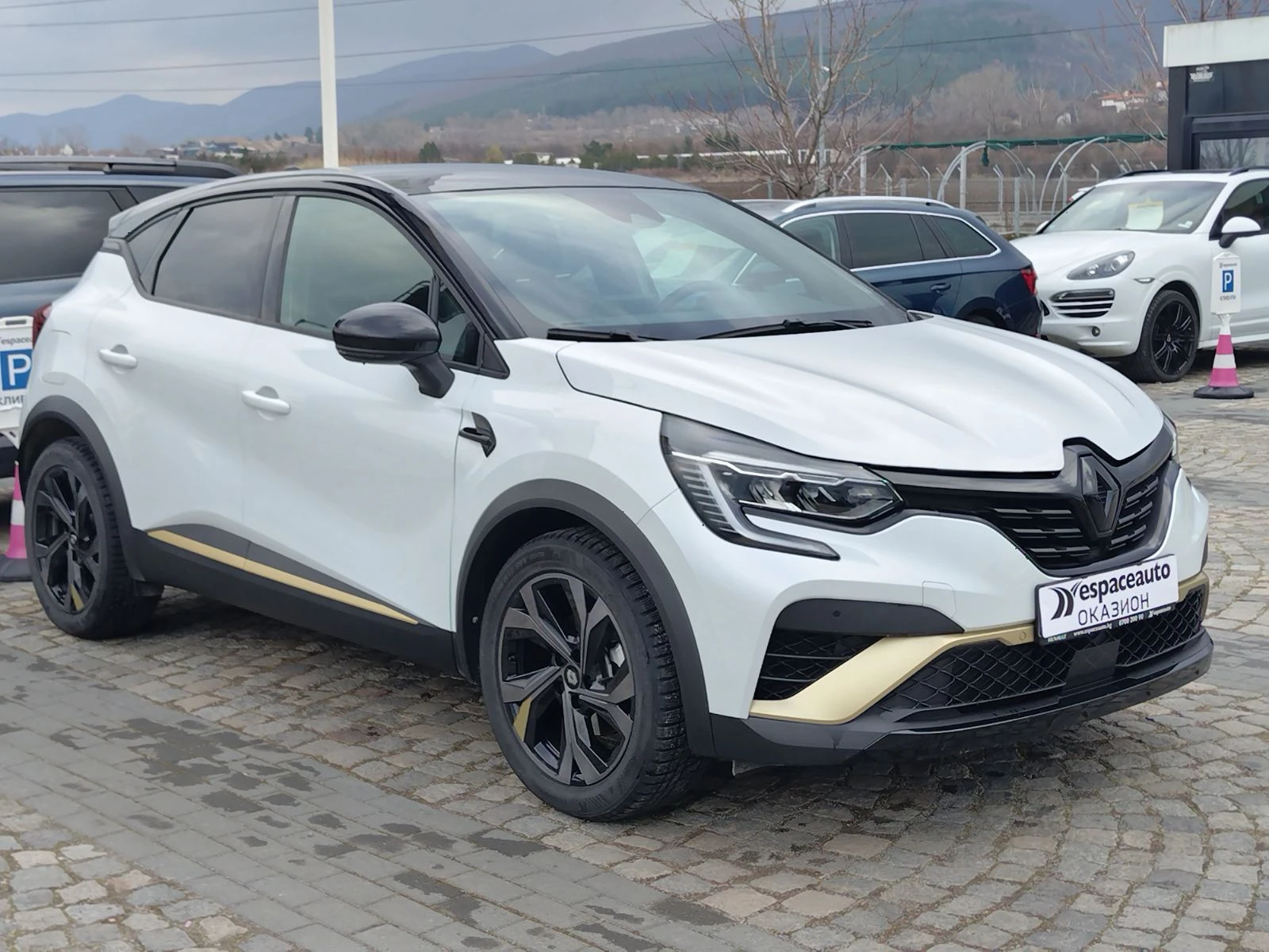 Renault Captur E-Tech Full Hybrid/145 к.с., снимка 3 - Автомобили и джипове - 53973574