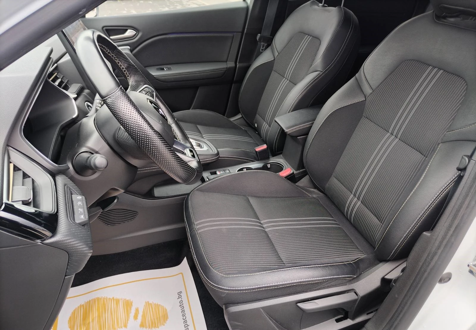 Renault Captur E-Tech Full Hybrid/145 к.с., снимка 14 - Автомобили и джипове - 53973574