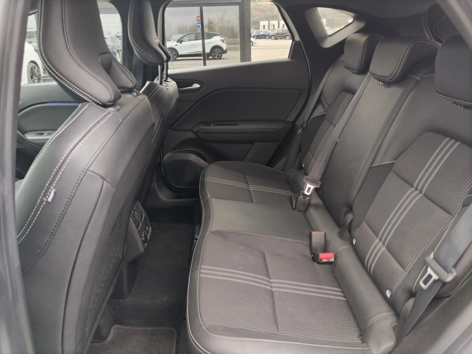 Renault Captur E-Tech Full Hybrid/145 к.с., снимка 16 - Автомобили и джипове - 53973574