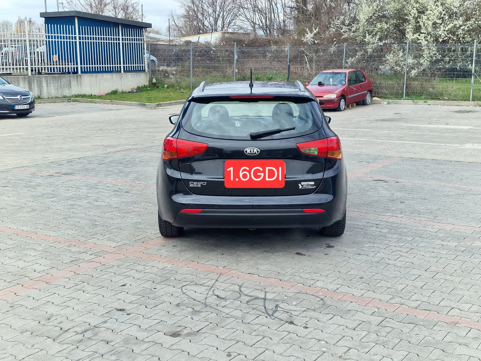Kia Ceed Sport Wagon, снимка 4 - Автомобили и джипове - 54044584