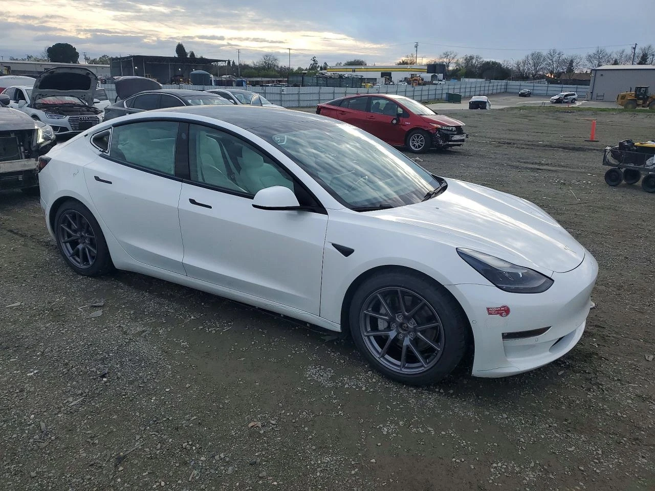 Tesla Model 3, снимка 4 - Автомобили и джипове - 54193211