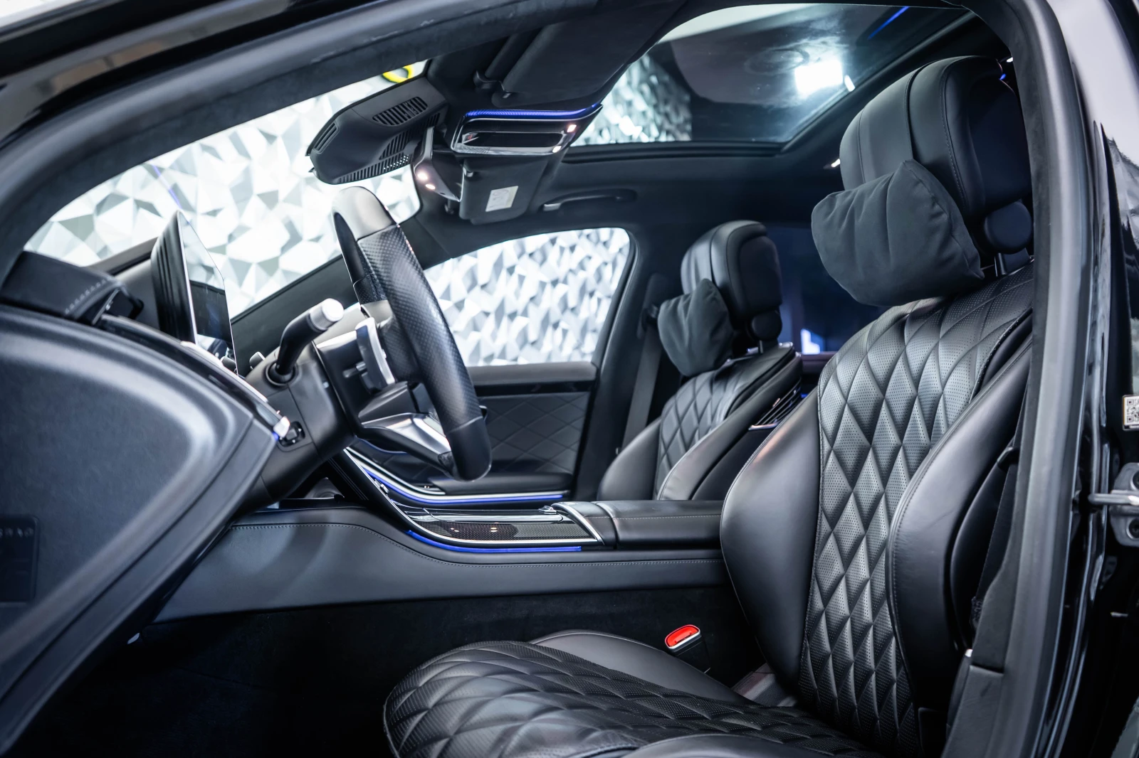 Mercedes-Benz S 580 4M L * AMG* TV* FirstCl* BurmHighEnd* Pano* Headup, снимка 12 - Автомобили и джипове - 54425001