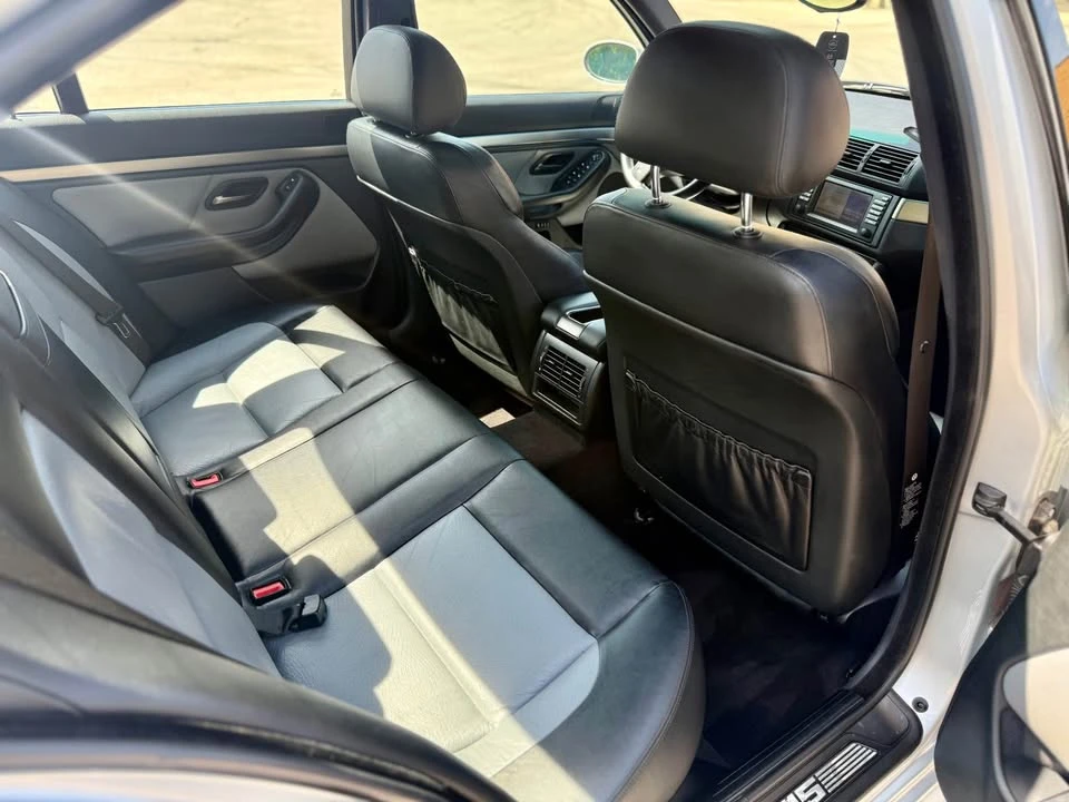 BMW M5 * АВТОКРЕДИТ БЕЗ ПЪРВОНАЧАЛНА ВНОСКА* , снимка 15 - Автомобили и джипове - 54724834