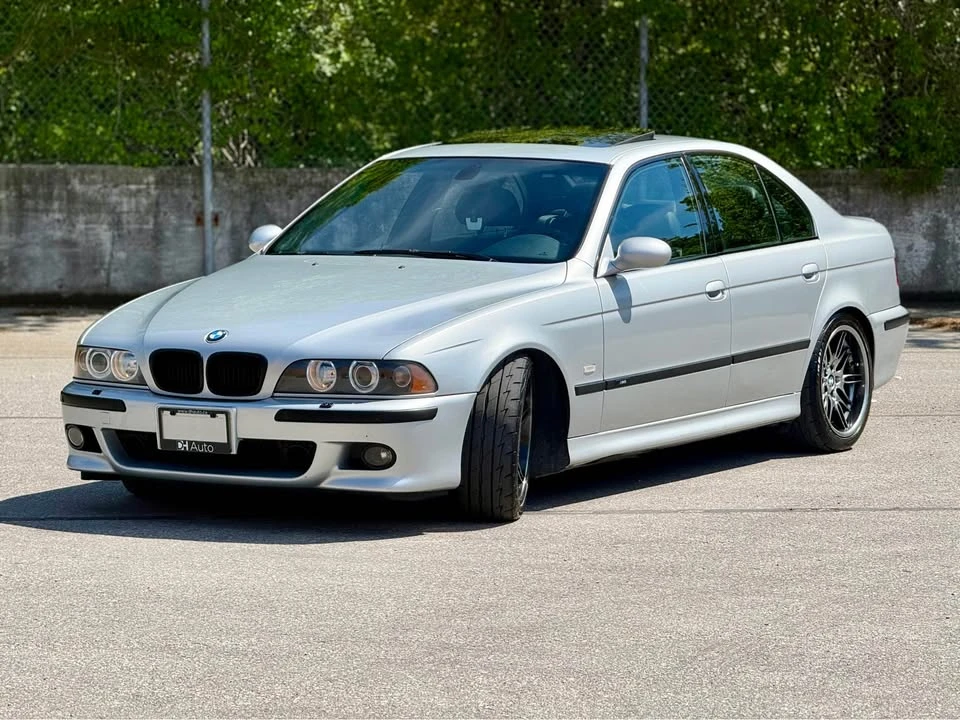 BMW M5 * АВТОКРЕДИТ БЕЗ ПЪРВОНАЧАЛНА ВНОСКА* , снимка 4 - Автомобили и джипове - 54724834
