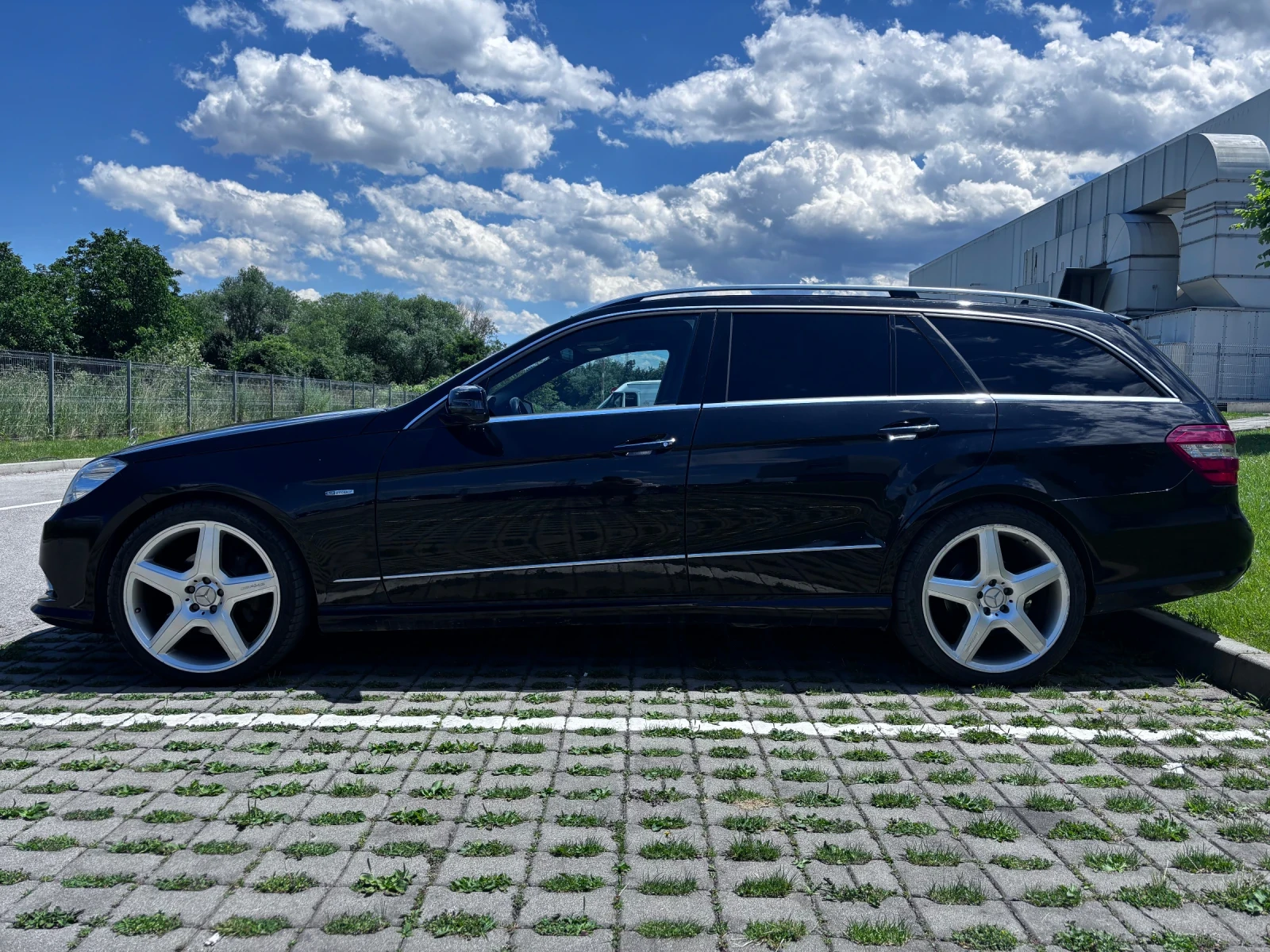 Mercedes-Benz E 350 AVANTGARDE , снимка 5 - Автомобили и джипове - 54921671
