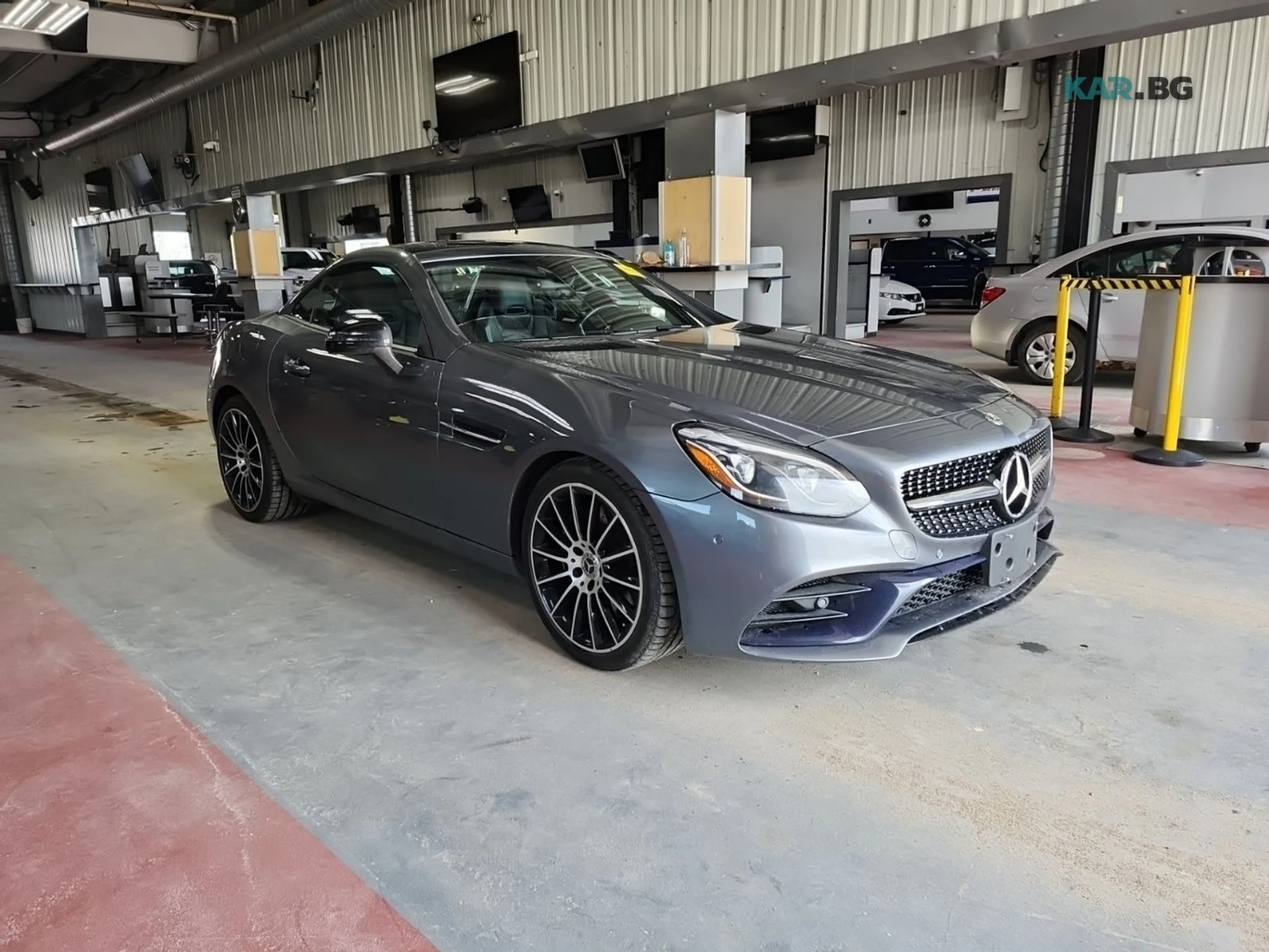 Mercedes-Benz SLC 300 * АвтоКредит * (ЦЕНА ДО БГ), снимка 3 - Автомобили и джипове - 55095413
