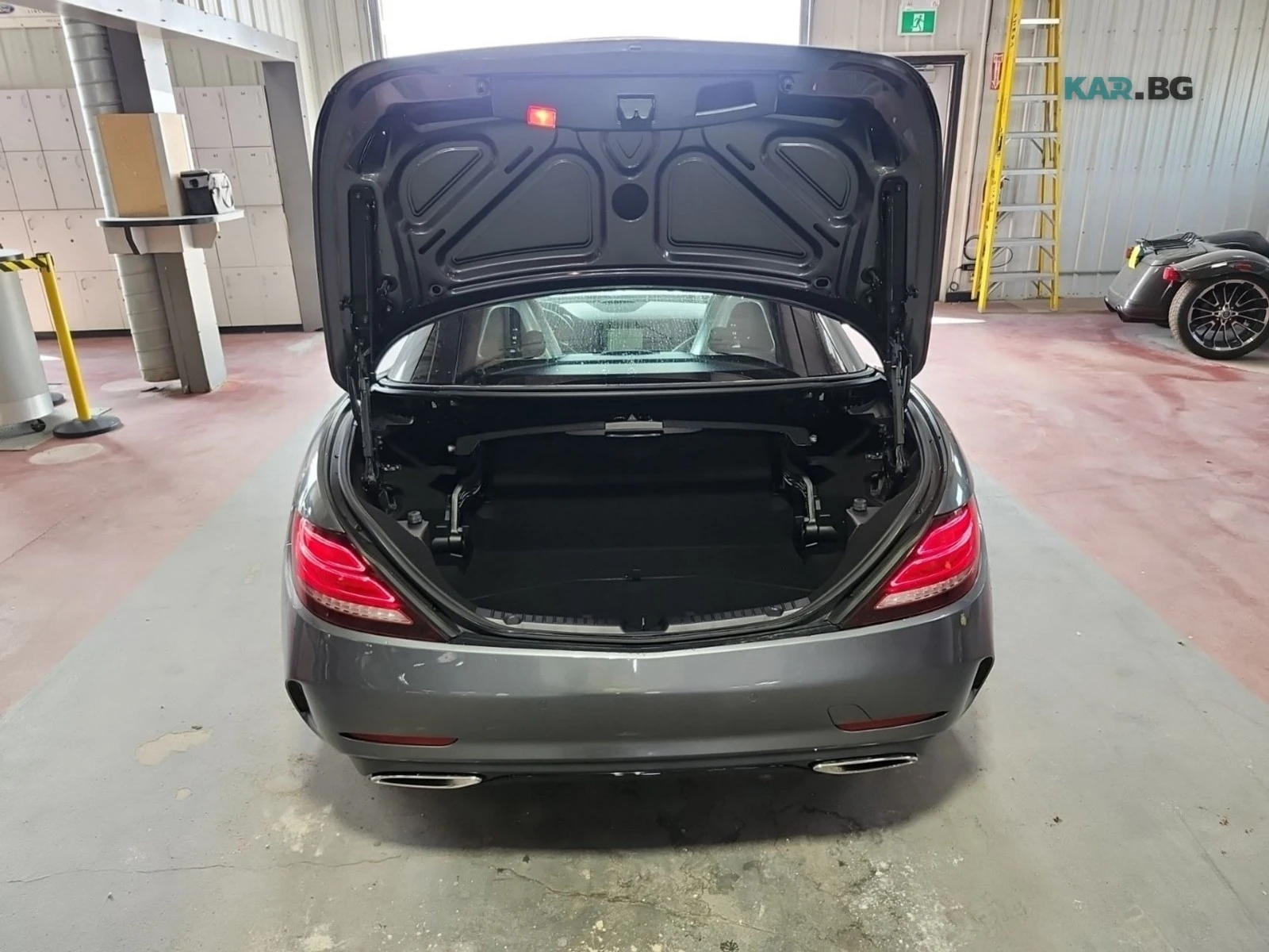 Mercedes-Benz SLC 300 * АвтоКредит * (ЦЕНА ДО БГ), снимка 6 - Автомобили и джипове - 55095413