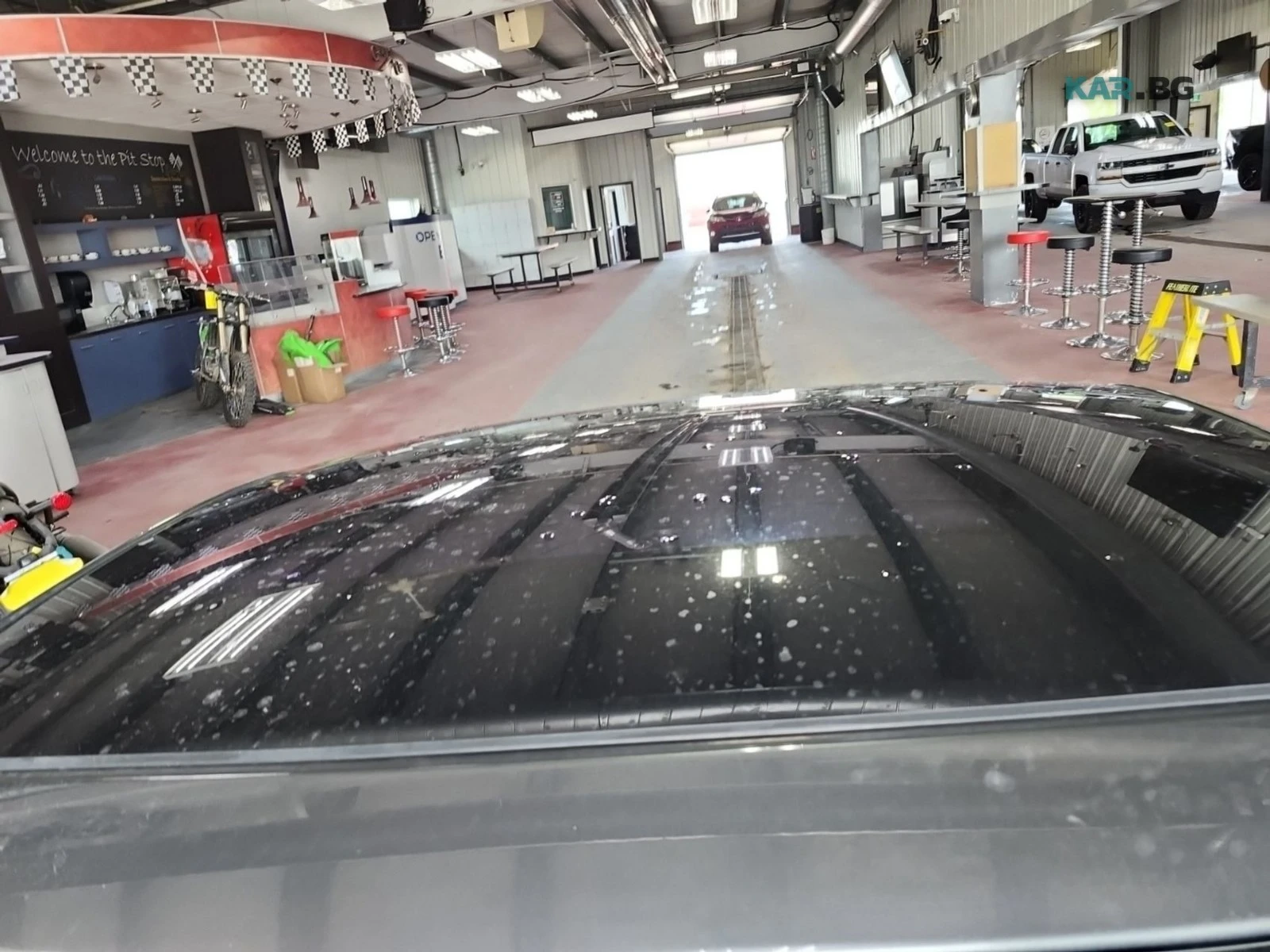 Mercedes-Benz SLC 300 * АвтоКредит * (ЦЕНА ДО БГ), снимка 8 - Автомобили и джипове - 55095413