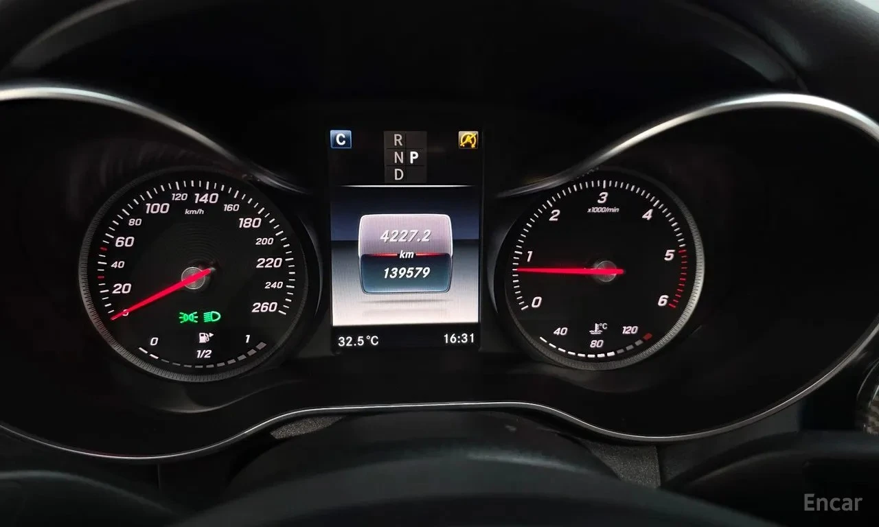 Mercedes-Benz C 220 ПОДГРЕВИ/ШИБИДАХ/ФИКСИРАНА ЦЕНА ДО БЪЛГАРИЯ, снимка 7 - Автомобили и джипове - 55147005