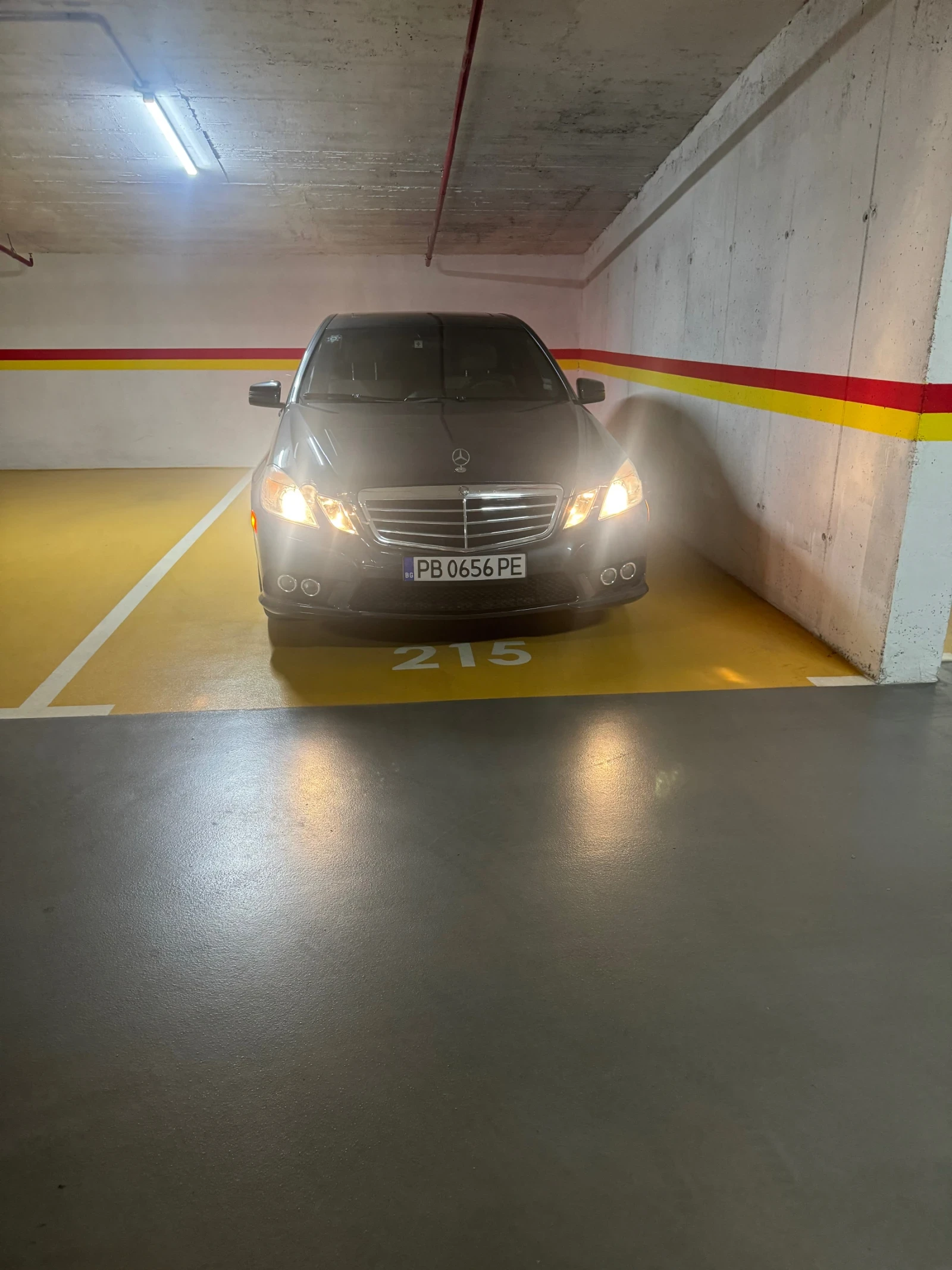 Mercedes-Benz E 350 4MATIC, снимка 14 - Автомобили и джипове - 55169320