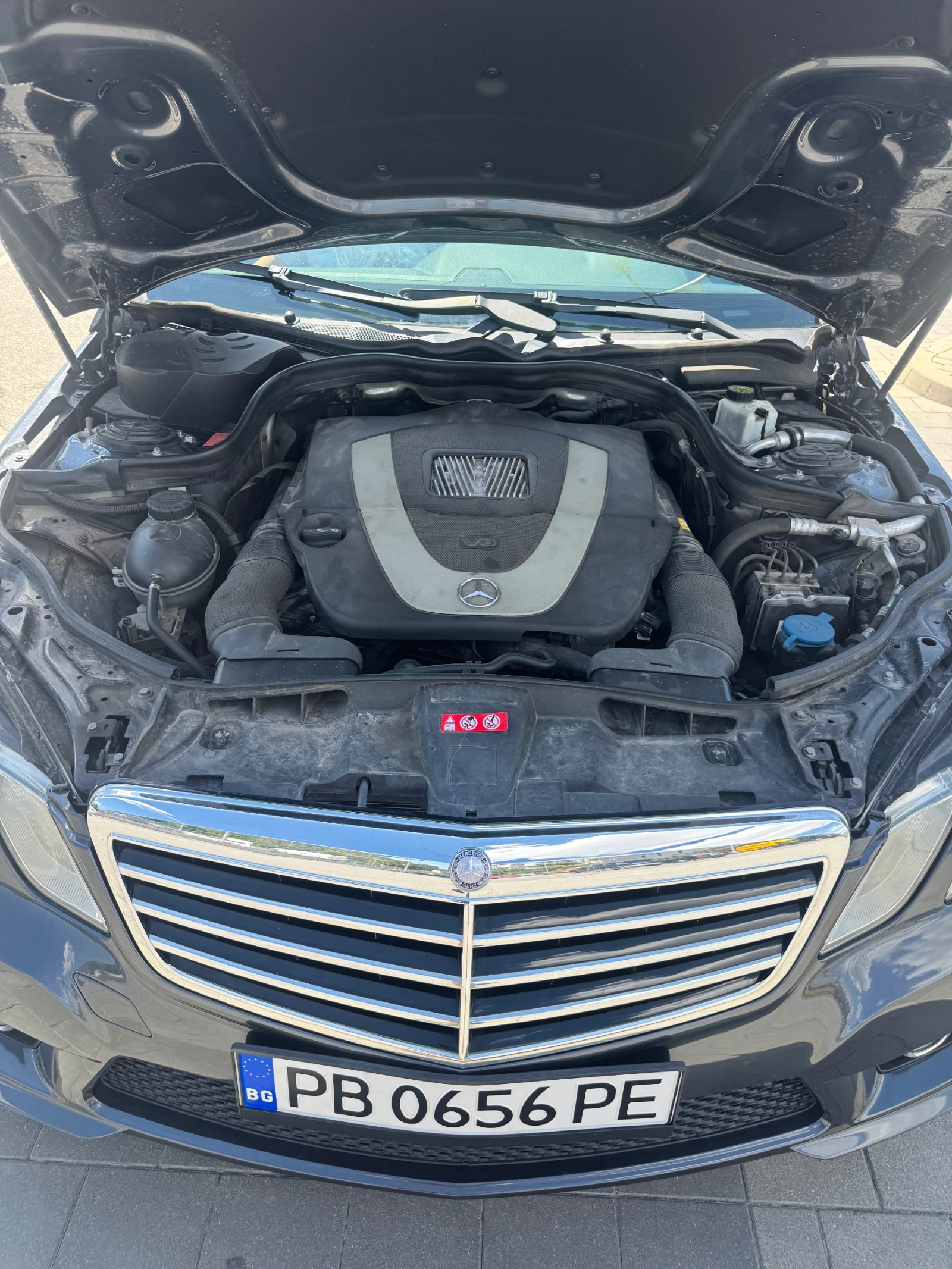 Mercedes-Benz E 350 4MATIC, снимка 13 - Автомобили и джипове - 55169320