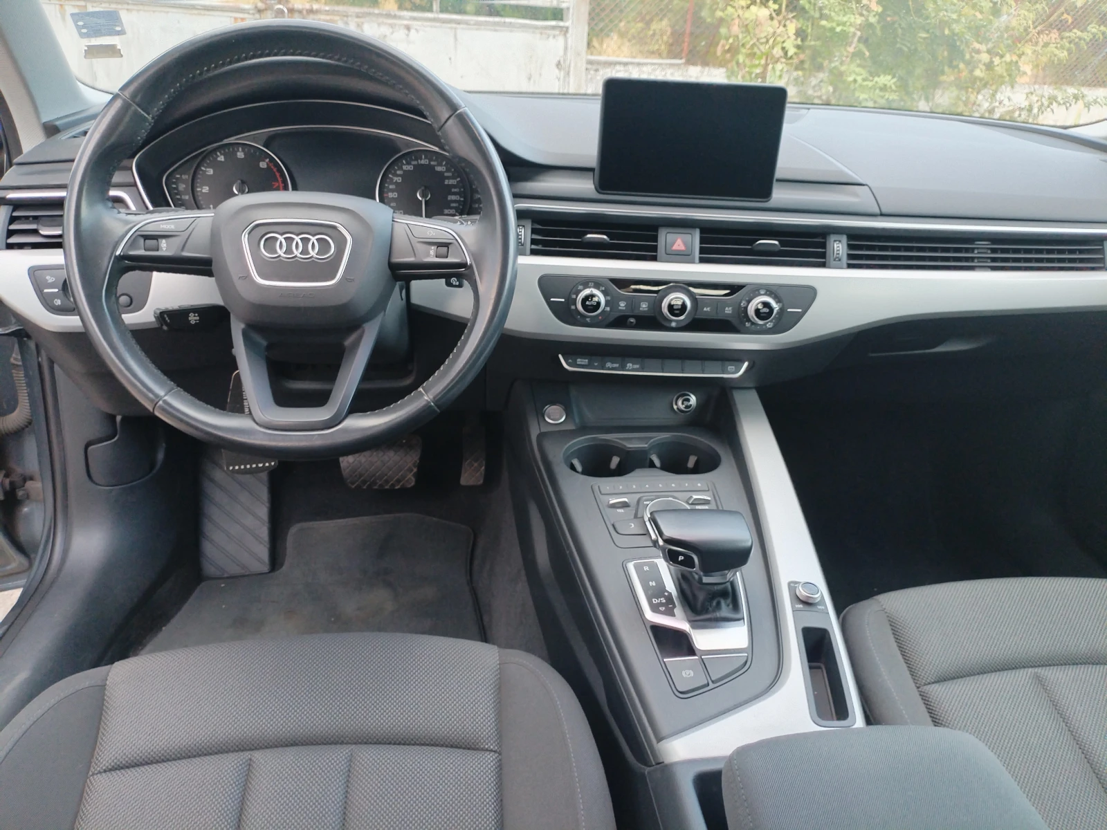Audi A4 2.0 tsi g-tron, снимка 12 - Автомобили и джипове - 55932177
