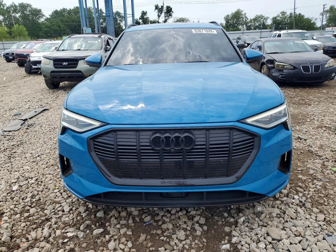 Audi E-Tron Prestige, снимка 5 - Автомобили и джипове - 56364772