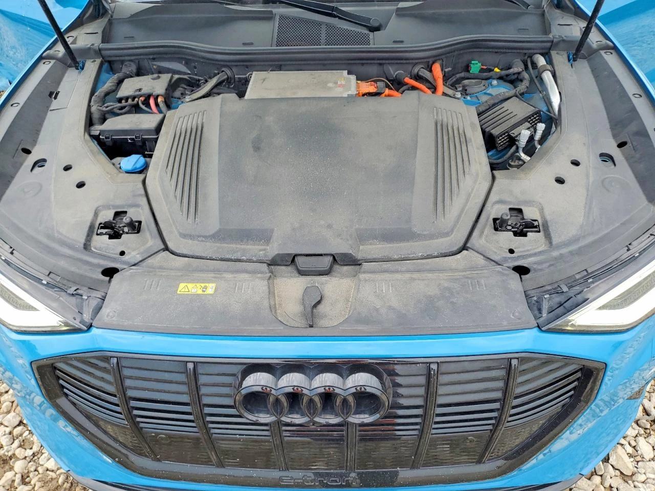 Audi E-Tron Prestige, снимка 12 - Автомобили и джипове - 56364772