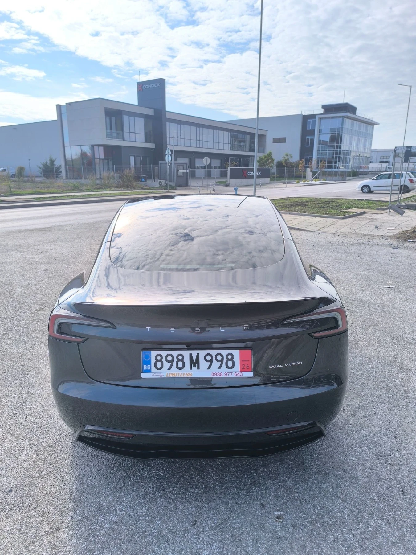 Tesla Model 3 LONG RANGE DUAL MOTOR, снимка 6 - Автомобили и джипове - 56746941