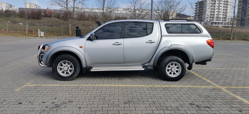 Mitsubishi L200, снимка 3 - Автомобили и джипове - 47342993