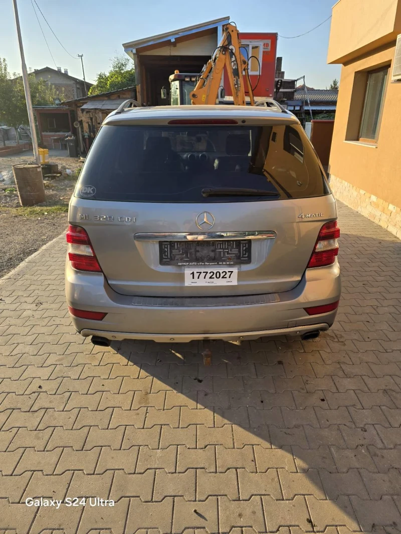 Mercedes-Benz ML 320 Фейслифт, снимка 4 - Автомобили и джипове - 47334464