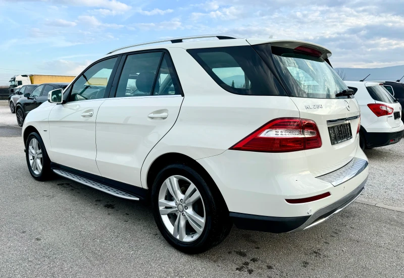 Mercedes-Benz ML 250 sport, снимка 4 - Автомобили и джипове - 48881887