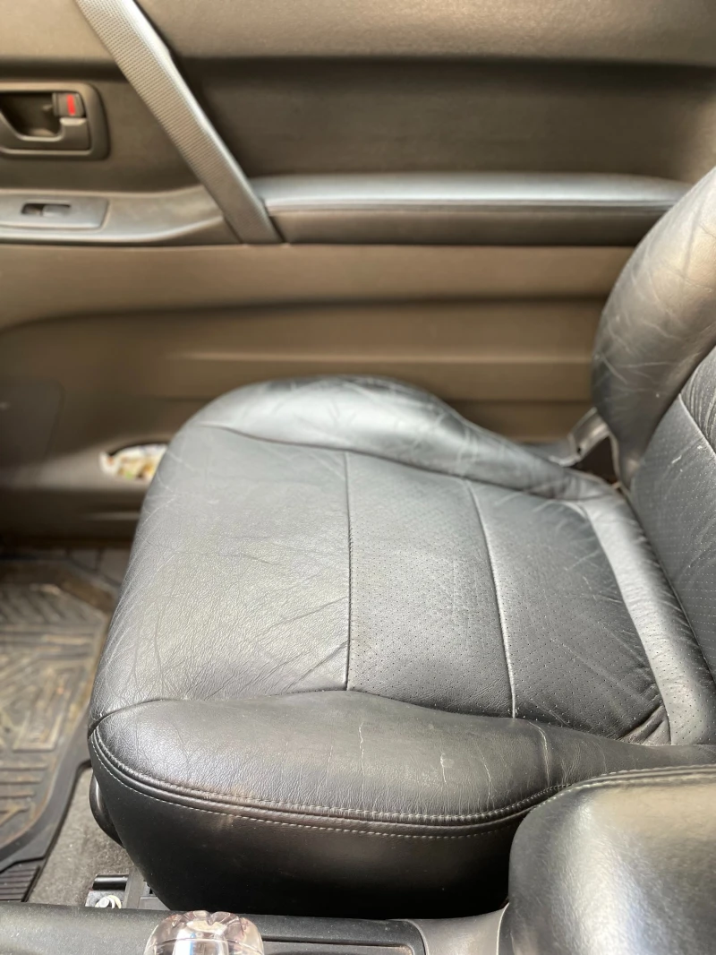 Mitsubishi Pajero, снимка 9 - Автомобили и джипове - 52618438