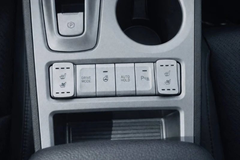Hyundai Kona 64 kWh / Premium / Термопомпа , снимка 10 - Автомобили и джипове - 53297320