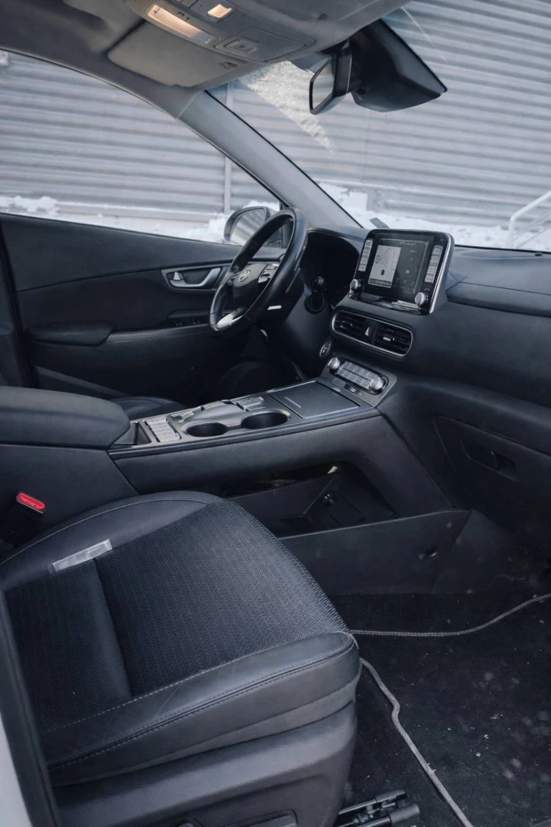 Hyundai Kona 64 kWh / Premium / Термопомпа , снимка 8 - Автомобили и джипове - 53297320