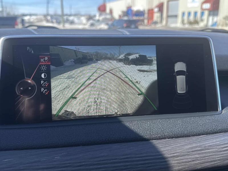 BMW X5 * АВТО КРЕДИТ* ЦЕНА ДО БГ * СЕРВИЗНА ИСТОРИЯ * , снимка 9 - Автомобили и джипове - 53494962