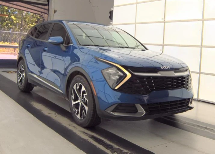 Kia Sportage EX | Навигация | ПодгревСедалки| Камера| CarPlay, снимка 3 - Автомобили и джипове - 54769833