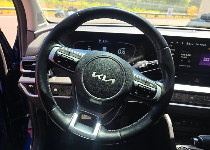 Kia Sportage EX | Навигация | ПодгревСедалки| Камера| CarPlay, снимка 9 - Автомобили и джипове - 54769833