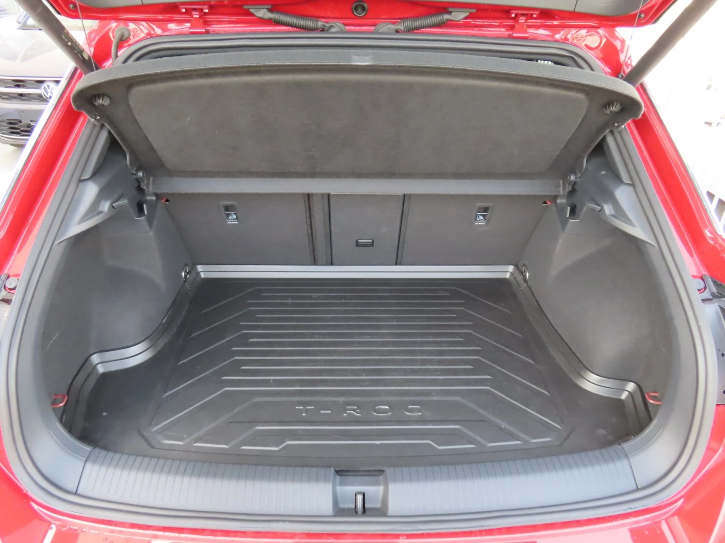 VW T-Roc VW T- Roc R-Line 1.5 TSI OPF DSG - изображение 4