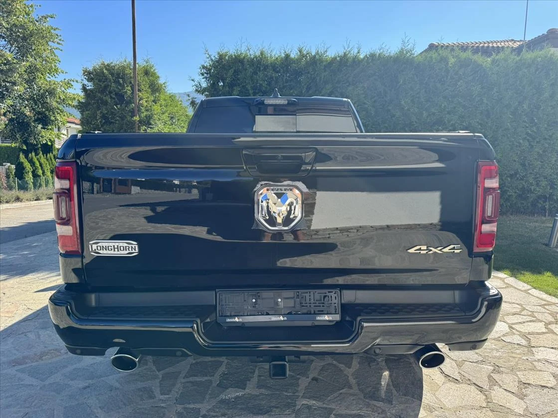 Dodge RAM 1500 5.7L Longhorn V8 Hemi 6'4' Long Box - изображение 5