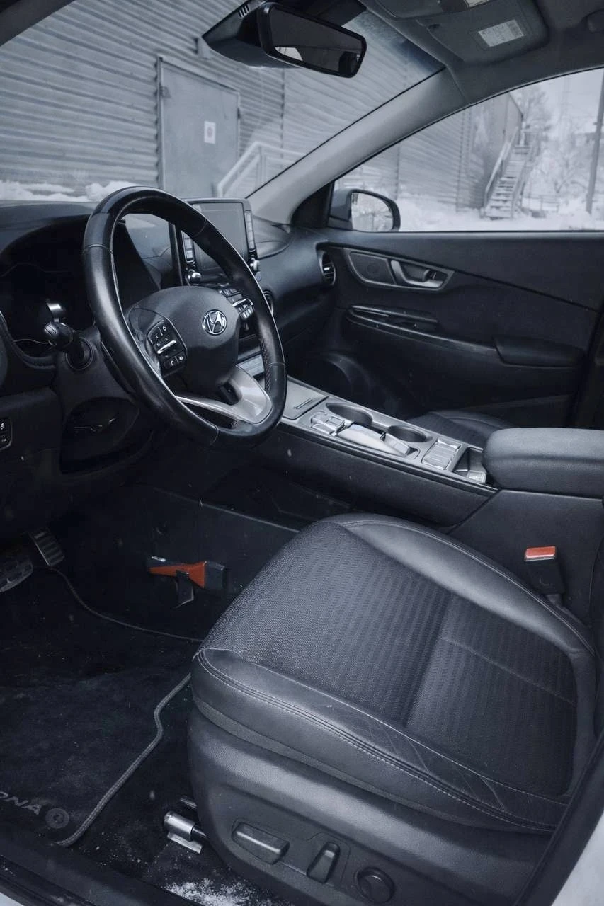 Hyundai Kona 64 kWh / Premium / Термопомпа  - изображение 7