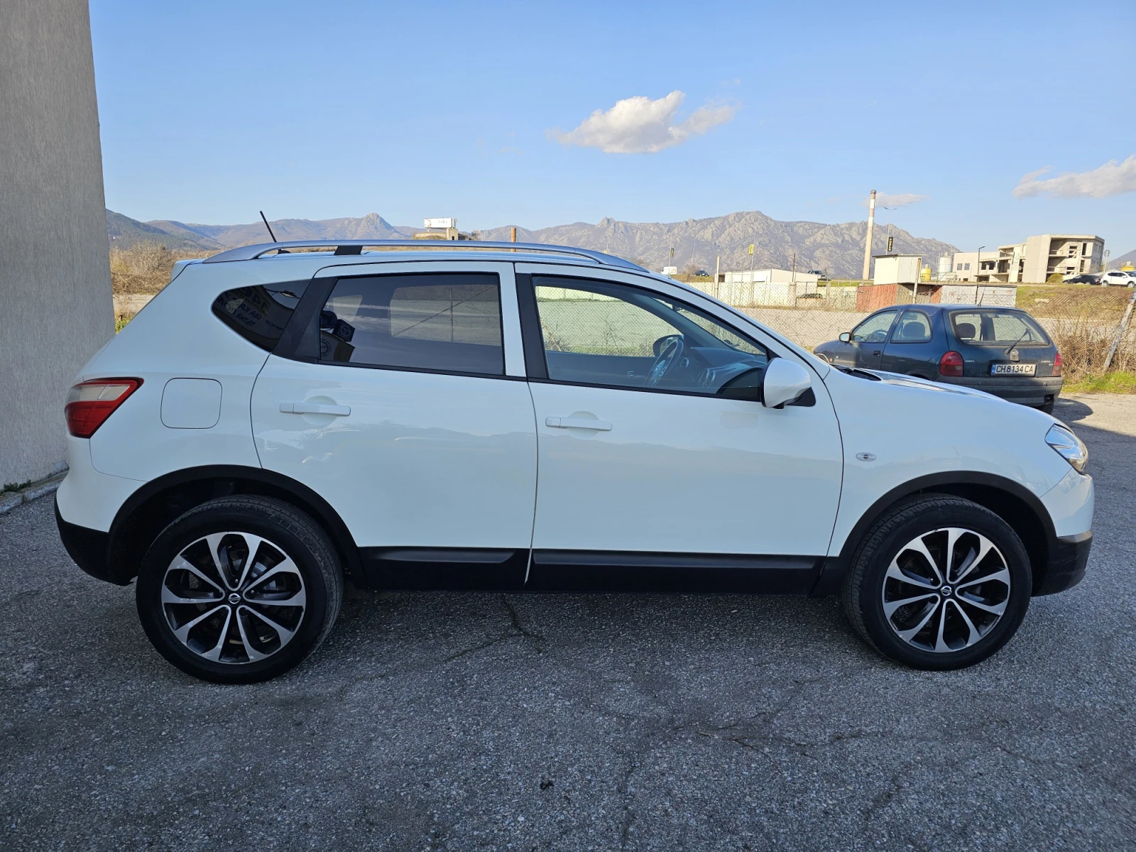 Nissan Qashqai 1.6i PANORAMA/NAVI - изображение 8