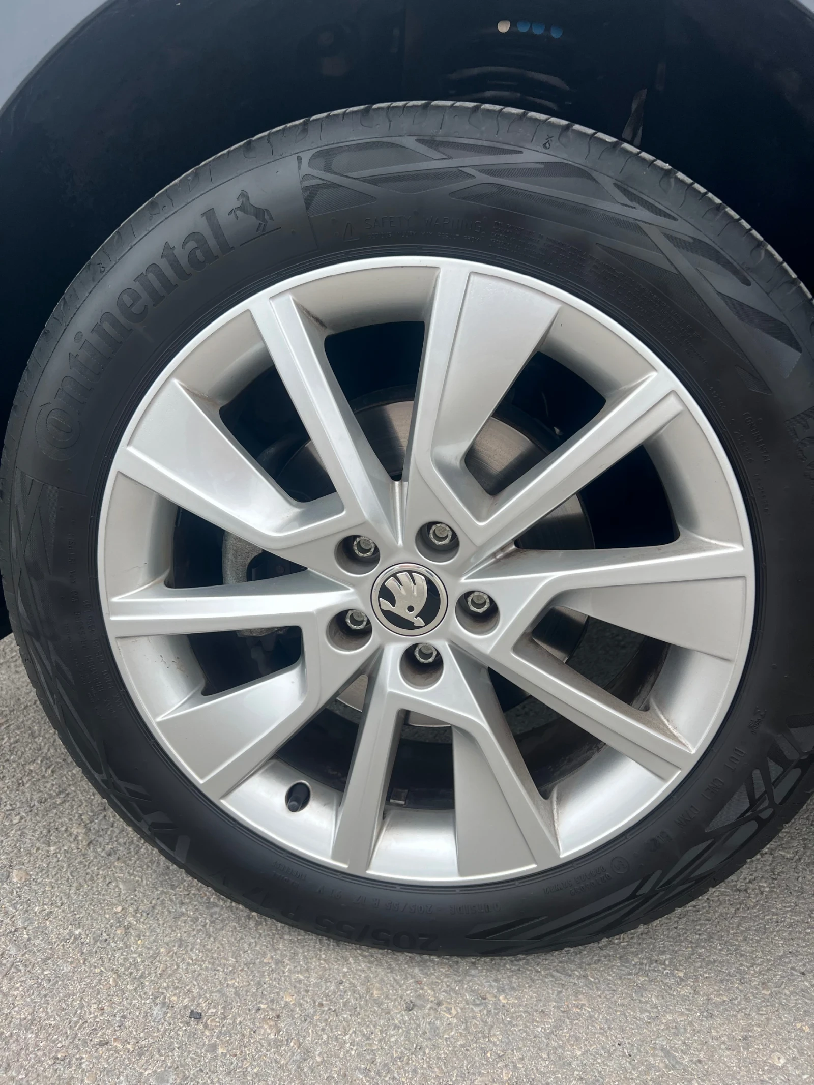 Skoda Kamiq  1.5 TFSI, снимка 9 - Автомобили и джипове - 54478512