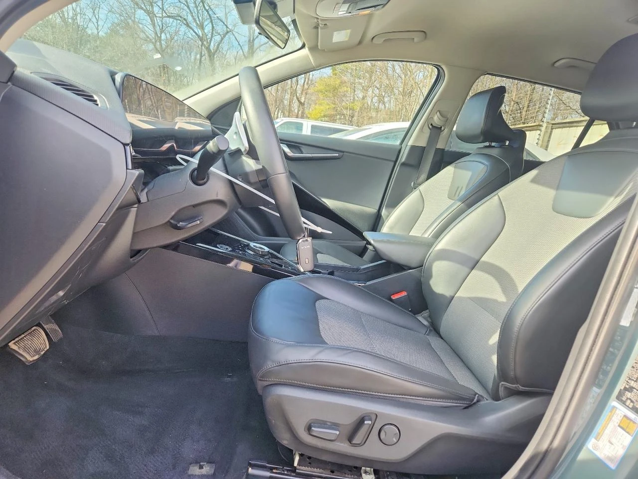 Kia Niro Wind, снимка 7 - Автомобили и джипове - 54624185