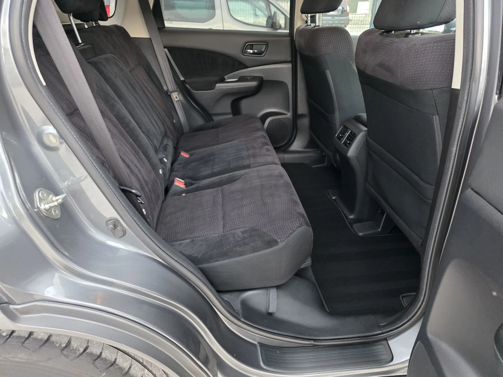 Honda Cr-v Навигация Камера 4х4 Подгрев , снимка 12 - Автомобили и джипове - 55214493