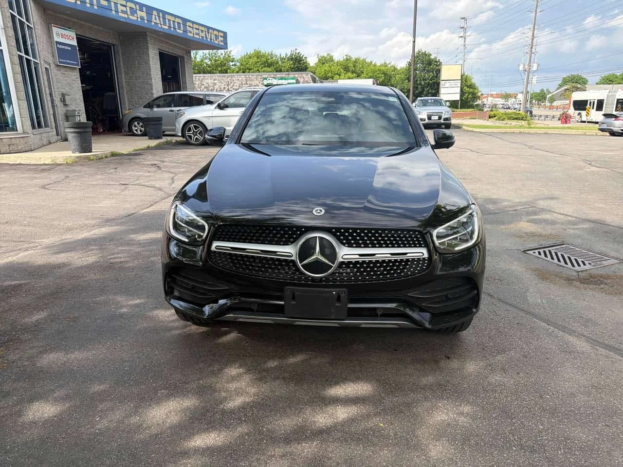 Mercedes-Benz GLC 300 * CARFAX * ОПЦИЯ ЗА ФИНАНСИРАНЕ, снимка 6 - Автомобили и джипове - 55754292