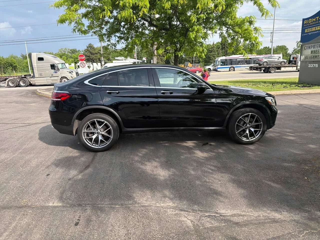 Mercedes-Benz GLC 300 * CARFAX * ОПЦИЯ ЗА ФИНАНСИРАНЕ, снимка 3 - Автомобили и джипове - 55754292
