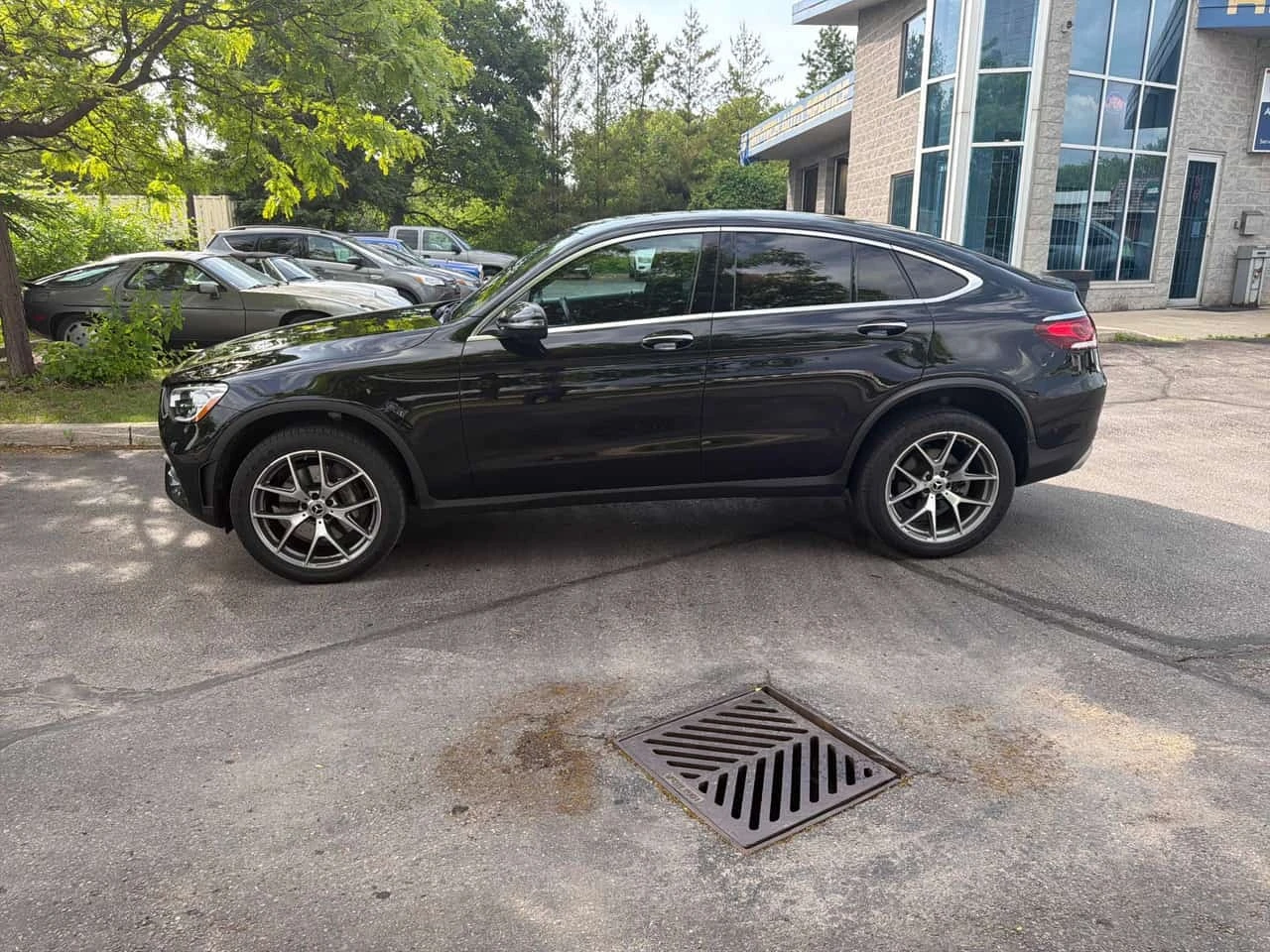 Mercedes-Benz GLC 300 * CARFAX * ОПЦИЯ ЗА ФИНАНСИРАНЕ, снимка 2 - Автомобили и джипове - 55754292
