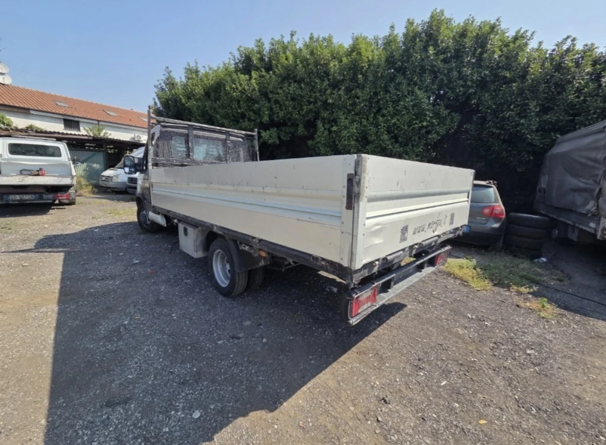 Iveco 35c15 3.0 TD 140k.s 4.30m, снимка 2 - Бусове и автобуси - 56170679