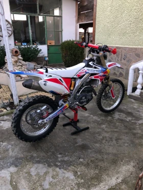     Honda Crf X, HM