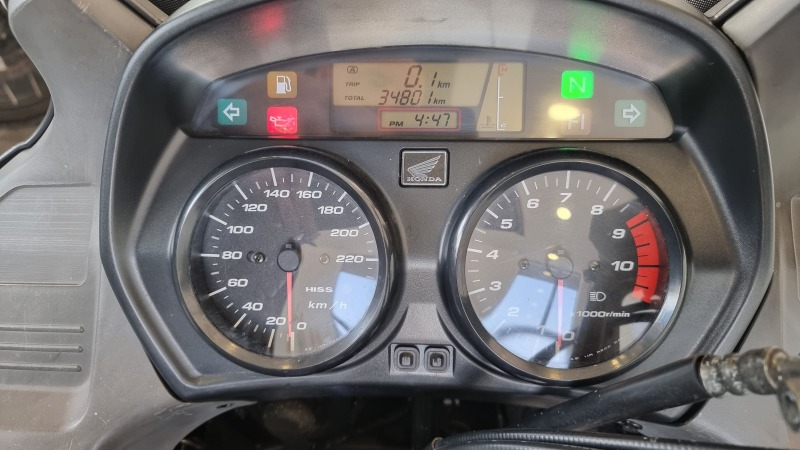 Honda Varadero 1000, снимка 9 - Мотоциклети и мототехника - 44017459