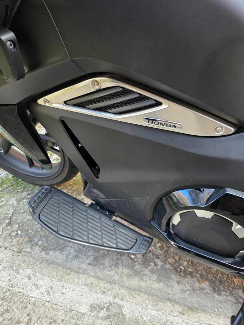 Honda NM4 VULTUS, снимка 5 - Мотоциклети и мототехника - 53141545