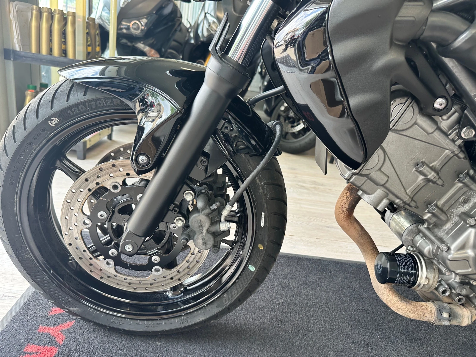 Suzuki Gladius 650i 05.2011г., снимка 10 - Мотоциклети и мототехника - 54738103