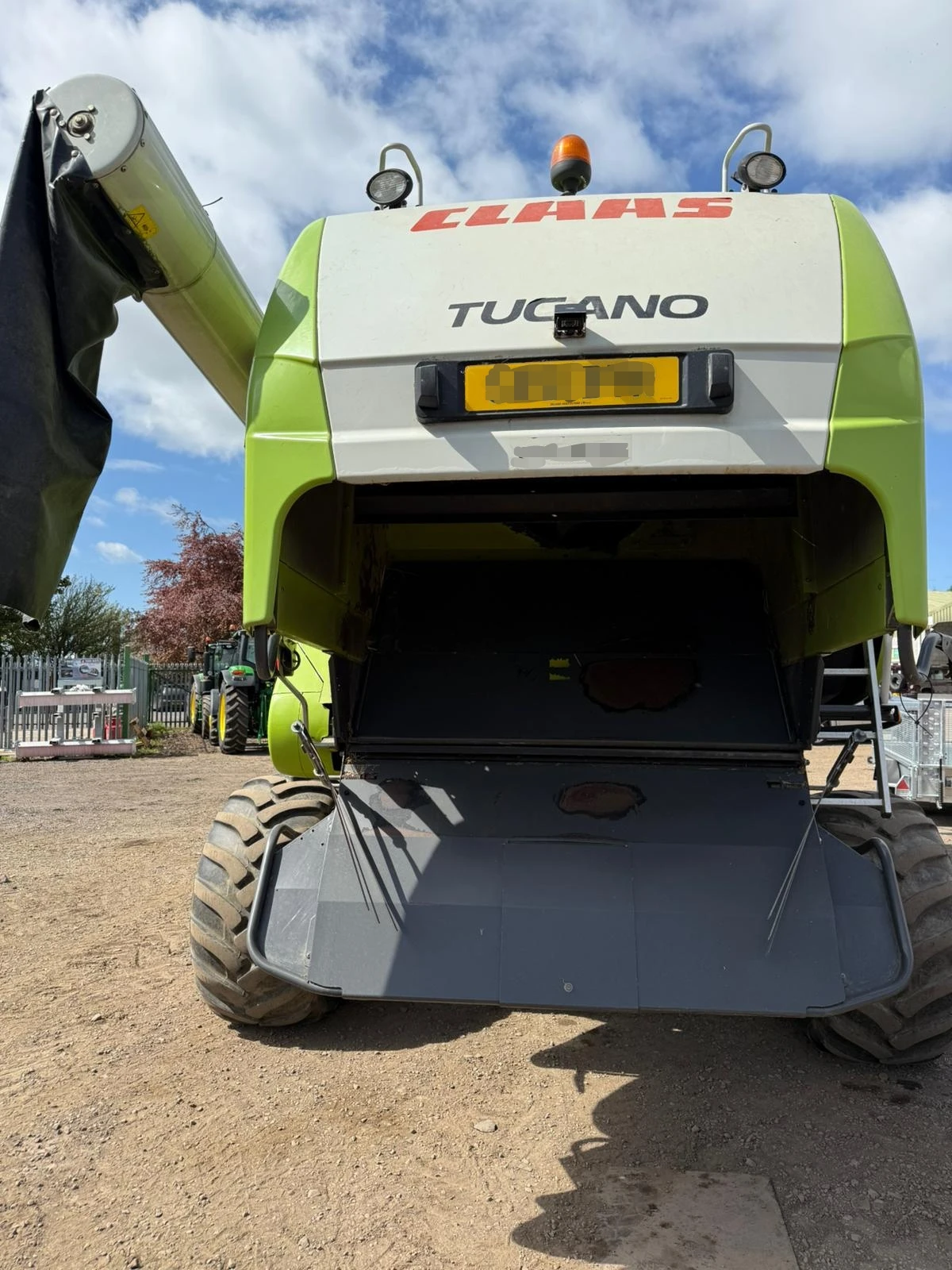 Комбайн Claas Tucano 480 лизинг с първоначална вноска 20% - изображение 5