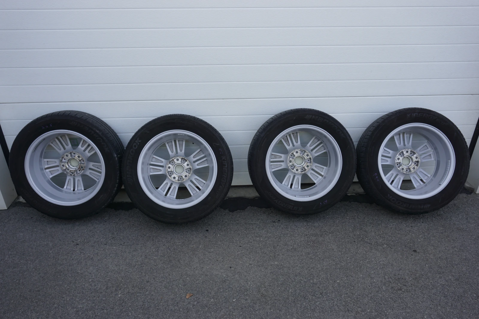 Гуми с джанти Hankook 205/55R16, снимка 4 - Гуми и джанти - 53746614