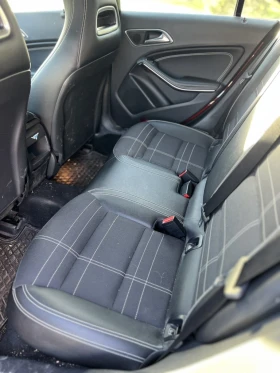 Mercedes-Benz CLA 220, снимка 8