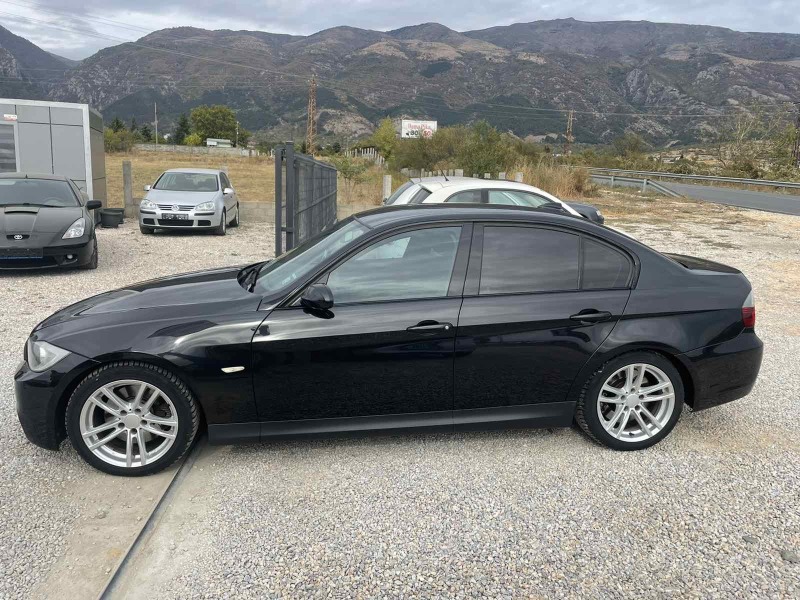 BMW 330, снимка 12 - Автомобили и джипове - 45794443