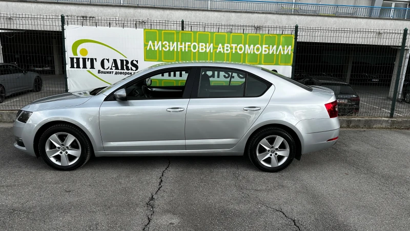 Skoda Octavia 1.5 TSI, снимка 4 - Автомобили и джипове - 47463306