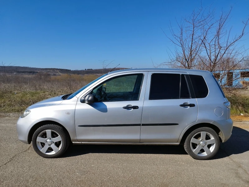 Mazda 2 1.2 i 16V клима, снимка 3 - Автомобили и джипове - 49547819